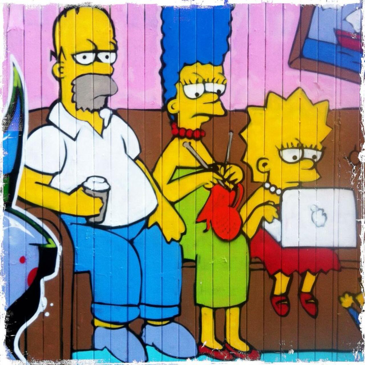 The Simpsons of Shoreditch - Fashion Street #streetart #graffiti http://t.co/oLQxDzux3d