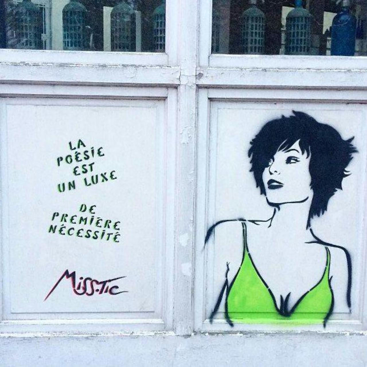 #Paris #graffiti photo by @senyorerre http://ift.tt/1GJjlIT #StreetArt http://t.co/7m576tmrs0