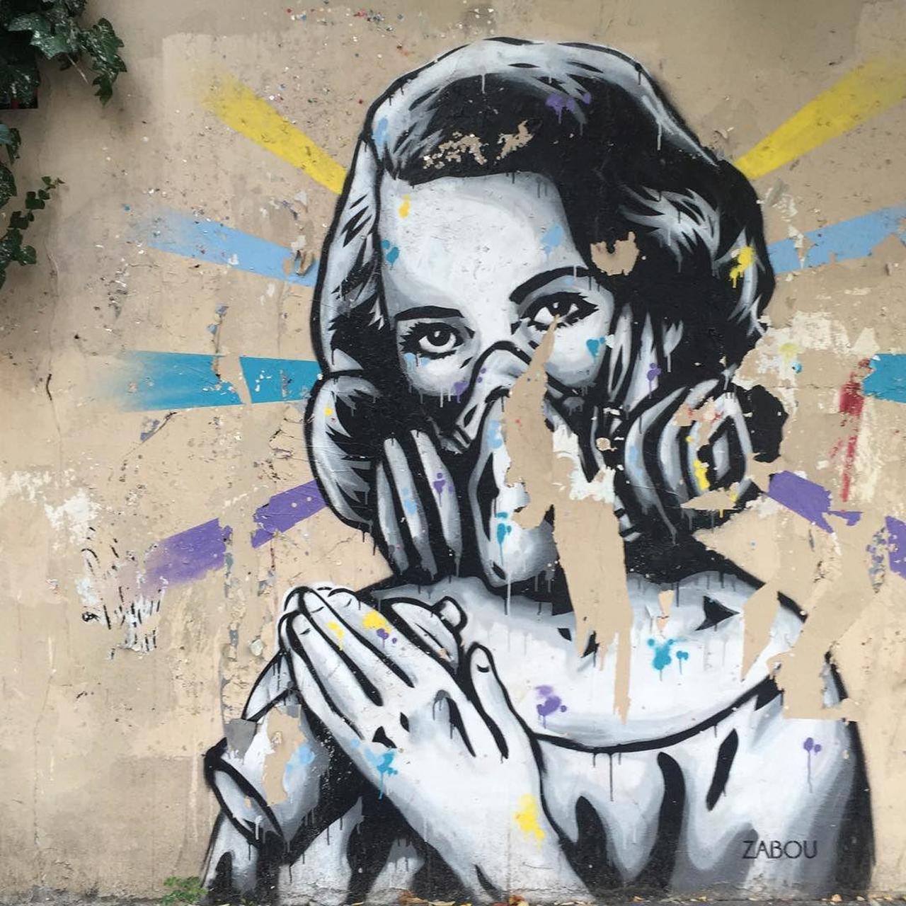 #Paris #graffiti photo by @catscoffeecreativity http://ift.tt/1VVpw3v #StreetArt http://t.co/fnN6Q8BZWS