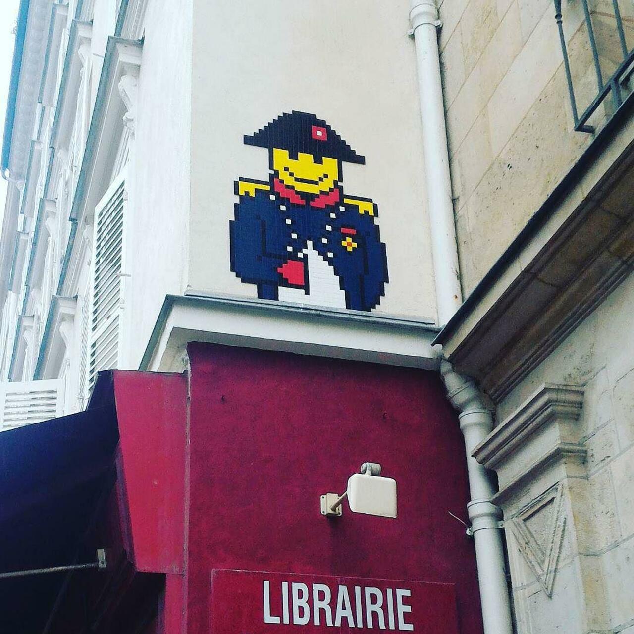 circumjacent_fr: #Paris #graffiti photo by emmanuel_pujol http://ift.tt/1jKP6vY #StreetArt http://t.co/MDp2ne3IPC