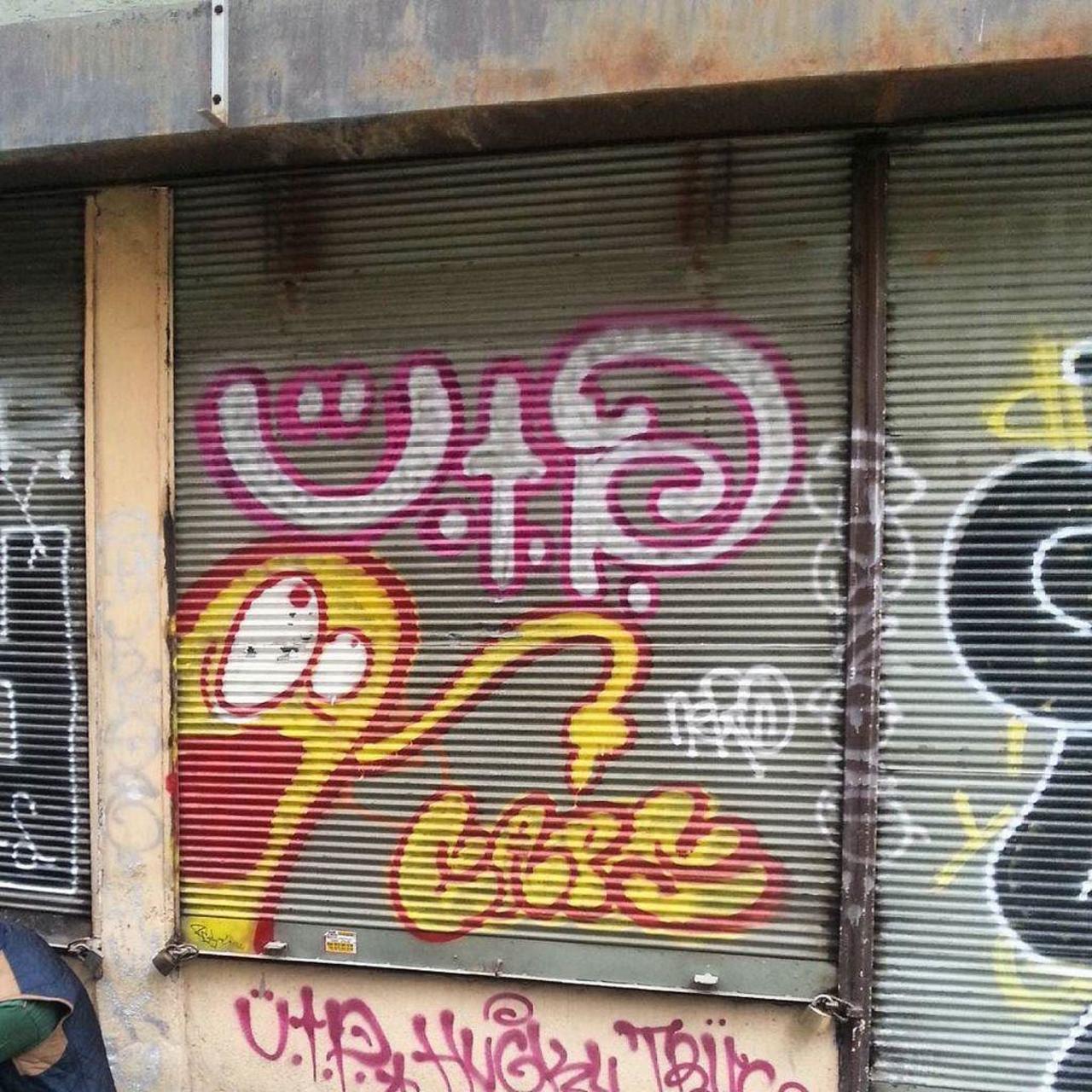 #streetart #graffiti #publicart #urbanart #sokaksanatı #streetartistanbul #istanbulstreetart #graffitiart by wallen… http://t.co/7DbgllDEug