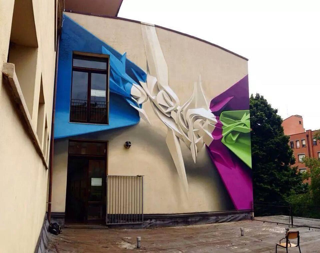 RT @designopinion: Artist @peeta3D amazing Street Art piece in Italy #art #mural #graffiti #streetart http://t.co/dXo311M5FY