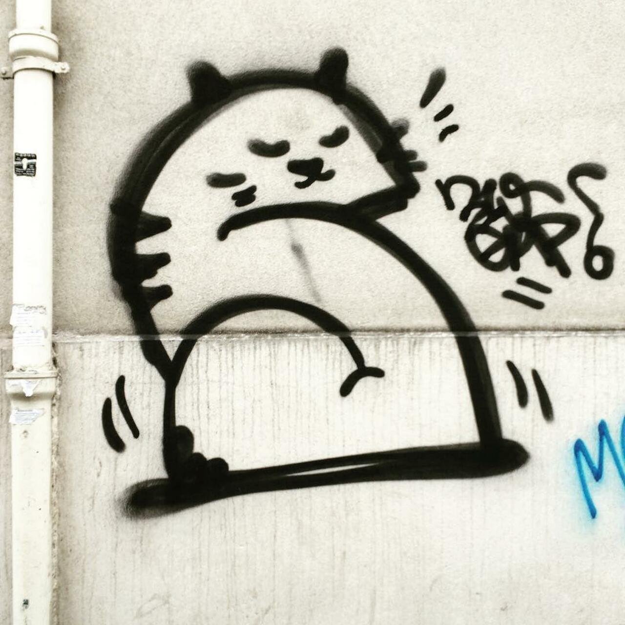 #Paris #graffiti photo by @elricoelmagnifico http://ift.tt/1KjRDCH #StreetArt https://t.co/YLGry9rMDS