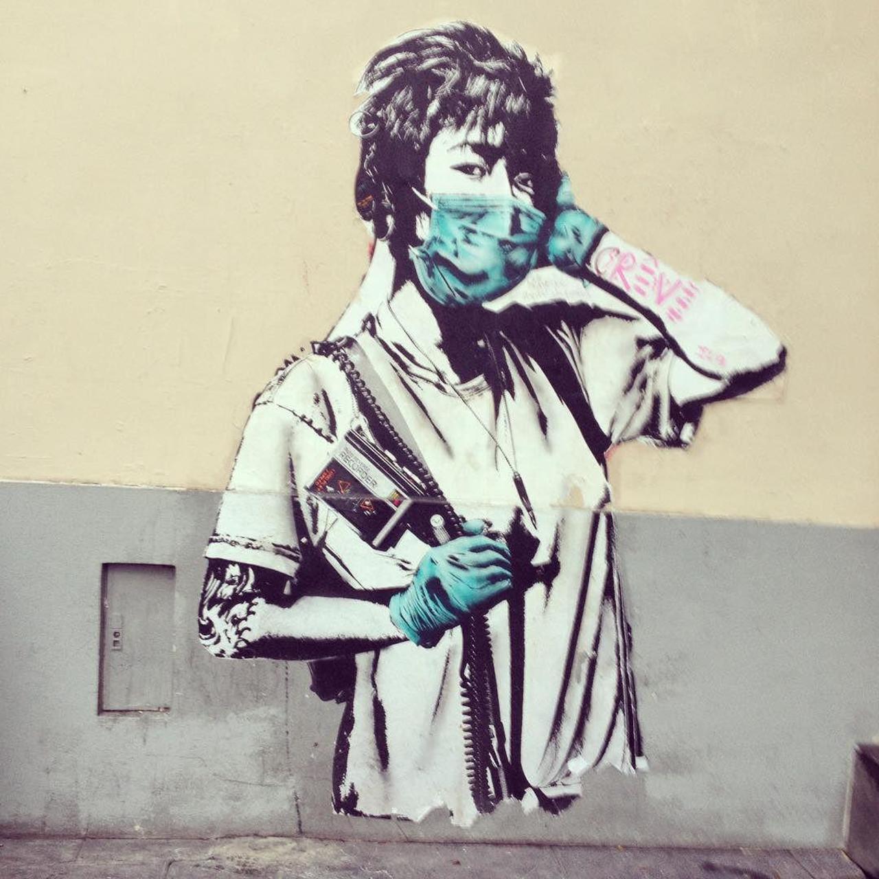 circumjacent_fr: #Paris #graffiti photo by pariskindnessproject http://ift.tt/1RkxAcP #StreetArt https://t.co/K0b8hWgbRJ