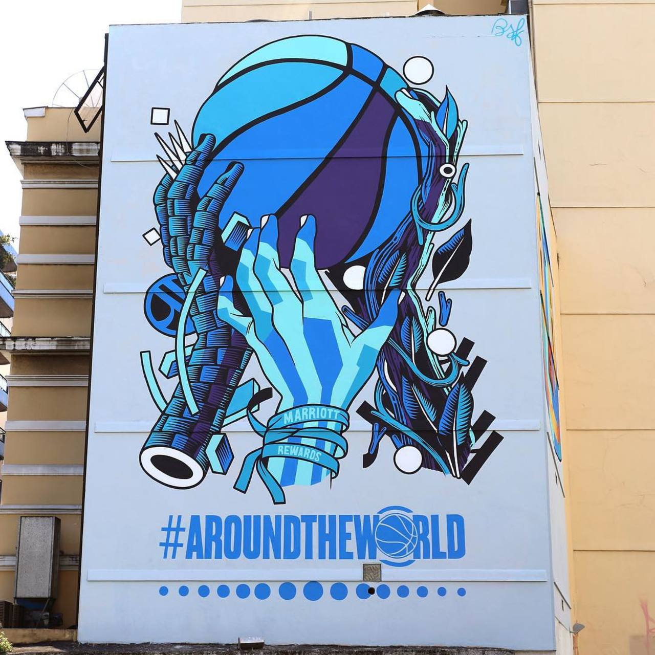 Around The World! Brand new mural by Bicicleta Sem Freio in Rio De Janeiro, Brazil. #StreetArt #Graffiti #Mural https://t.co/2z03jduUdU