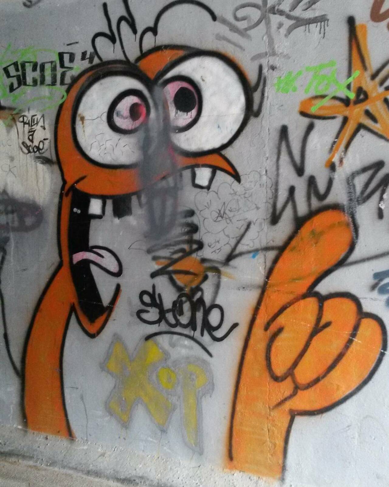 #Paris #graffiti photo by @le_cyclopede http://ift.tt/1OQyBu9 #StreetArt https://t.co/0cY6J2lSuz