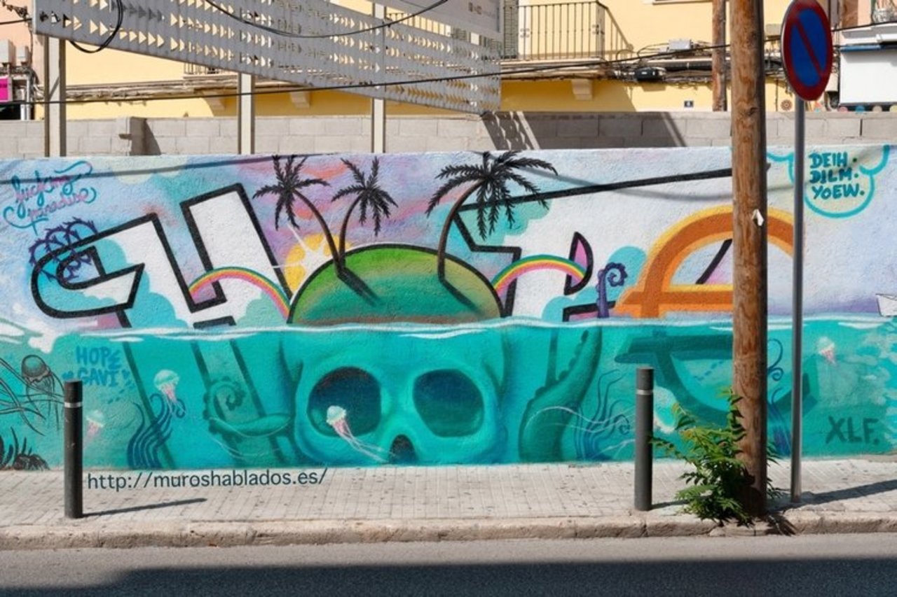 RT @muroshablados: Fucking paradise http://ift.tt/1M7seUm #streetart #graffiti #muroshablados https://t.co/NE2bG5EggE