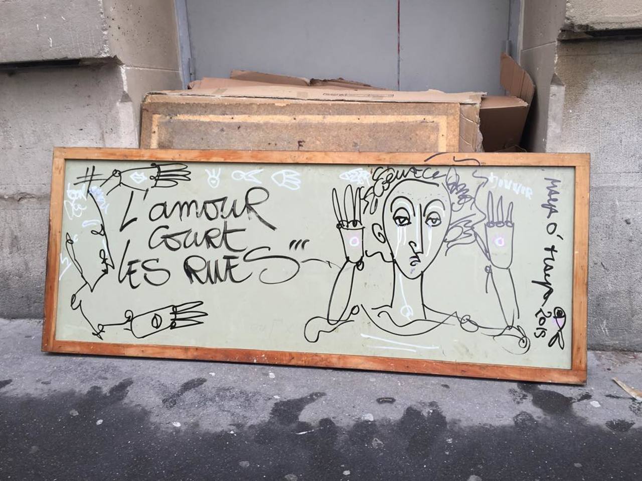 #Paris #graffiti photo by @maya.o.maya http://ift.tt/1jWFcYm #StreetArt https://t.co/PdsjTvRB61