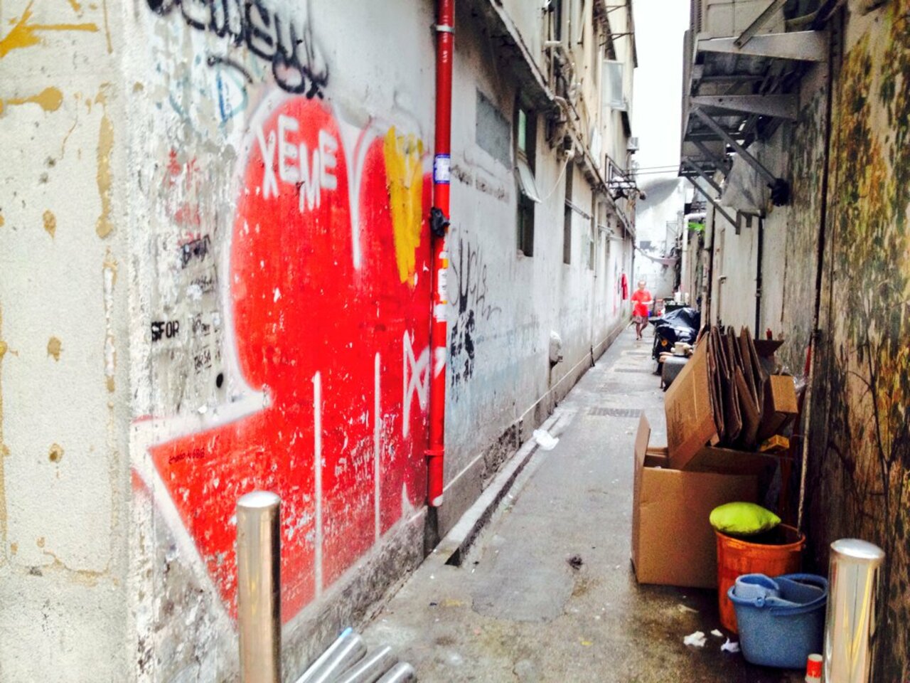 Causeway Bay alleyway
#streetart #urbanart #graffiti #stencil #tag #DonneGraffiti #HongKong #streetphotography https://t.co/zHwjIJQG74