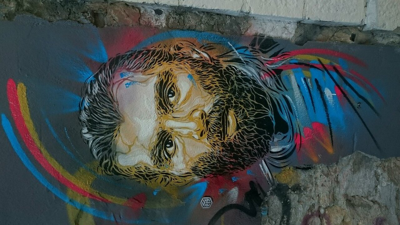 Street Art by anonymous in #Grenoble http://www.urbacolors.com #art #mural #graffiti #streetart https://t.co/BOVzT7hgJR