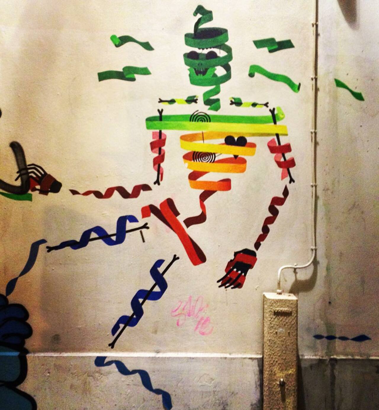 #Paris #graffiti photo by @julosteart http://ift.tt/1LQYPf0 #StreetArt https://t.co/7c9WEwUsPa
