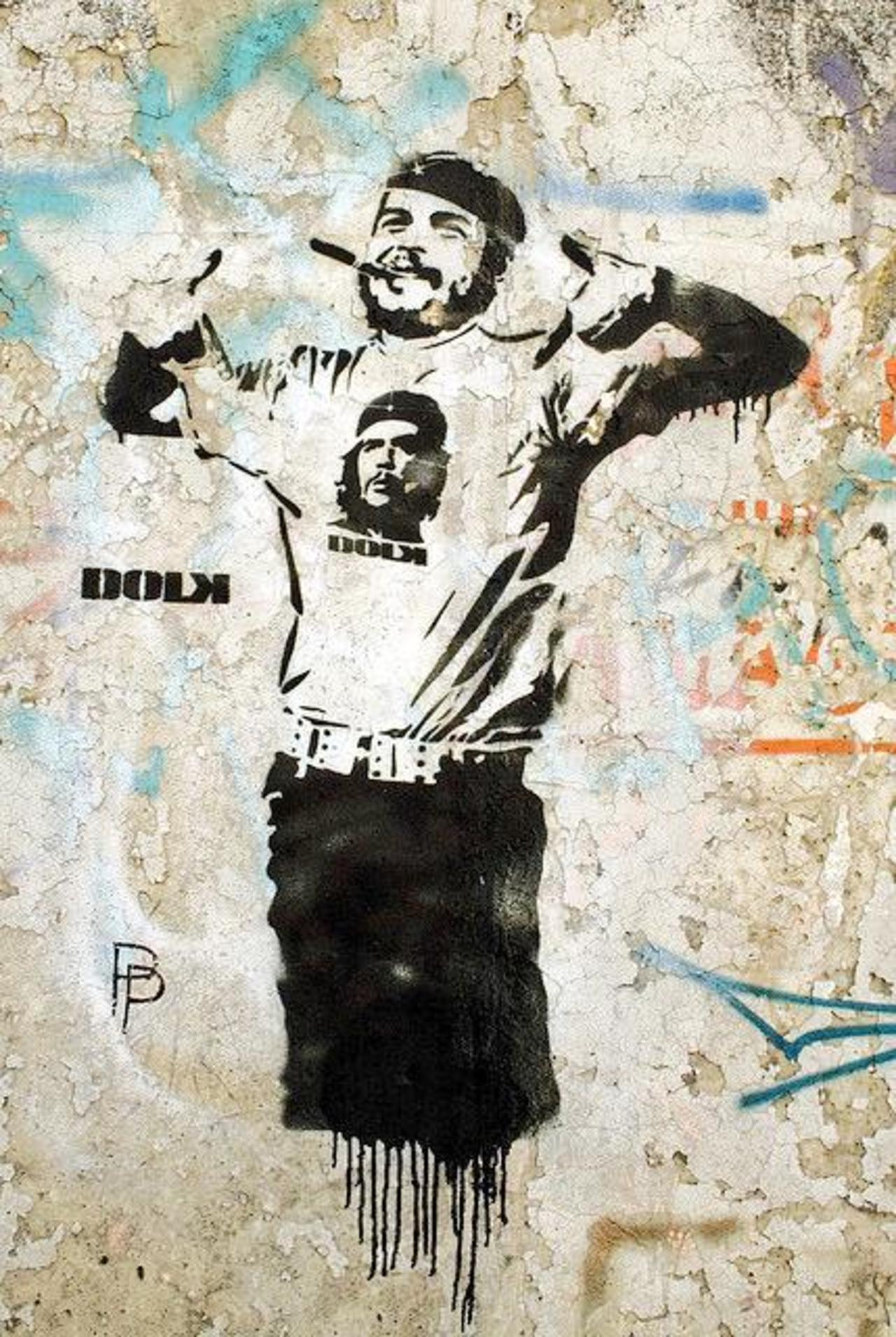 RT @Dame_Rouge: .@Pitchuskita - Le Che par #Dolk #Berlin #streetart #graffiti #urbanart http://t.co/vmNc51Yk7D