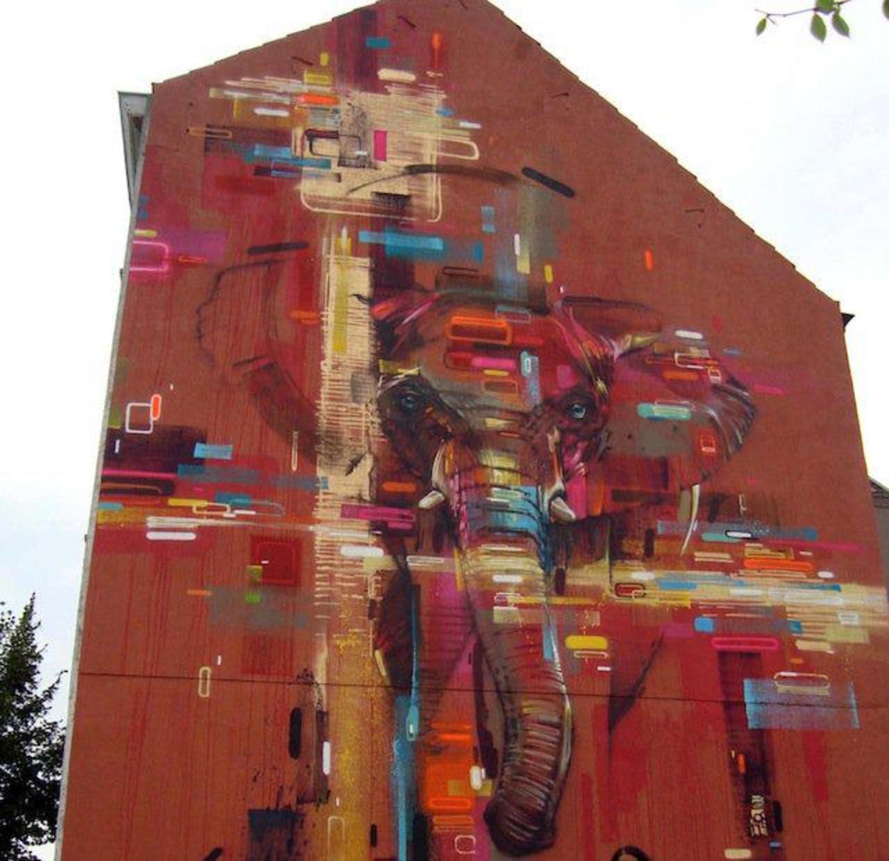RT @hypatia373: #art #streetart #graffiti http://t.co/o8CJtPK77V