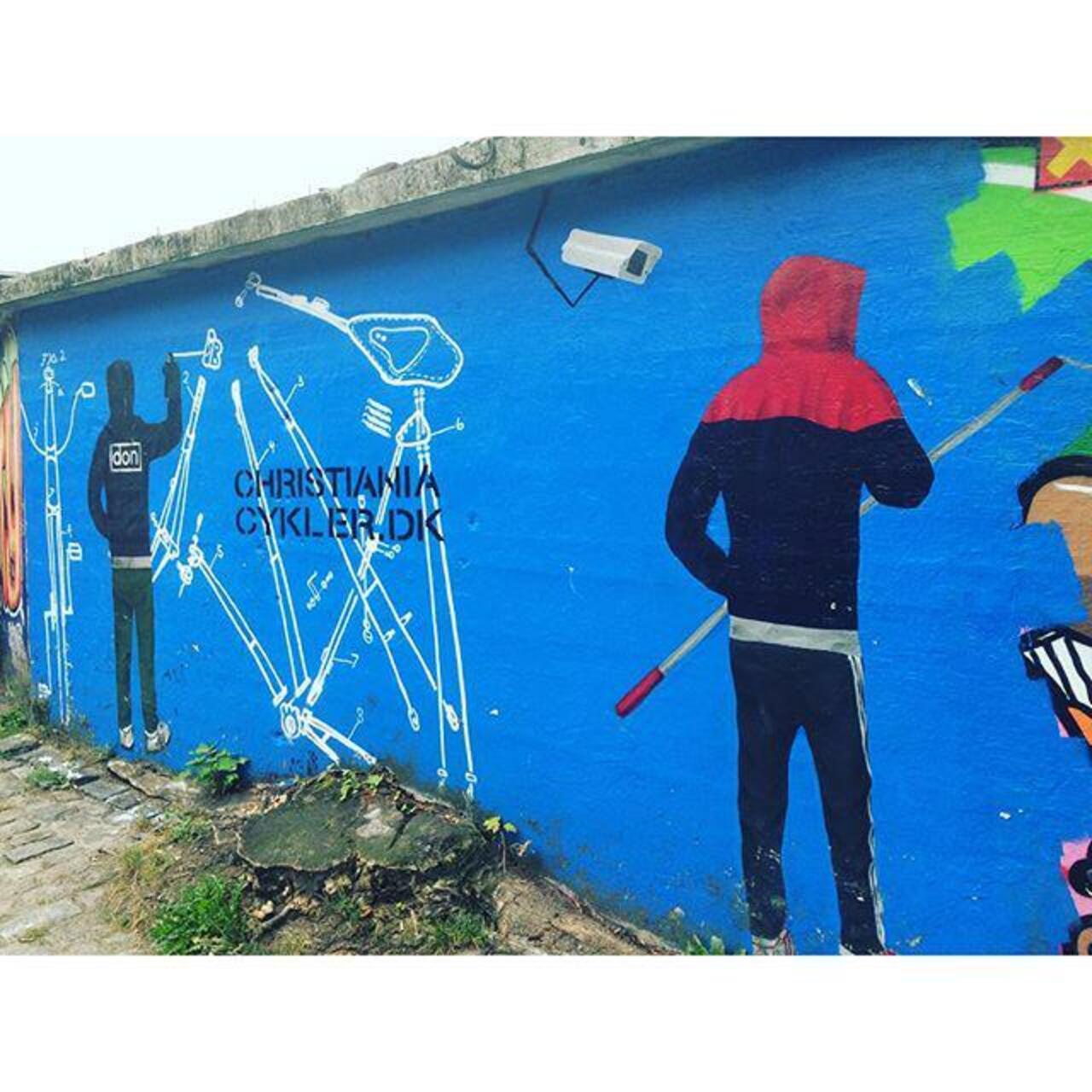 RT @artpushr: via #social_media_ninja "http://bit.ly/1VEE1dN" #graffiti #streetart http://t.co/kAqaUM6O2t