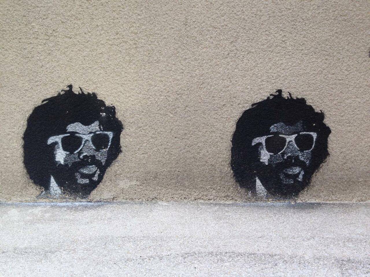 #Paris #graffiti photo by @streetrorart http://ift.tt/1MKKehF #StreetArt https://t.co/ZlJYANDwBg