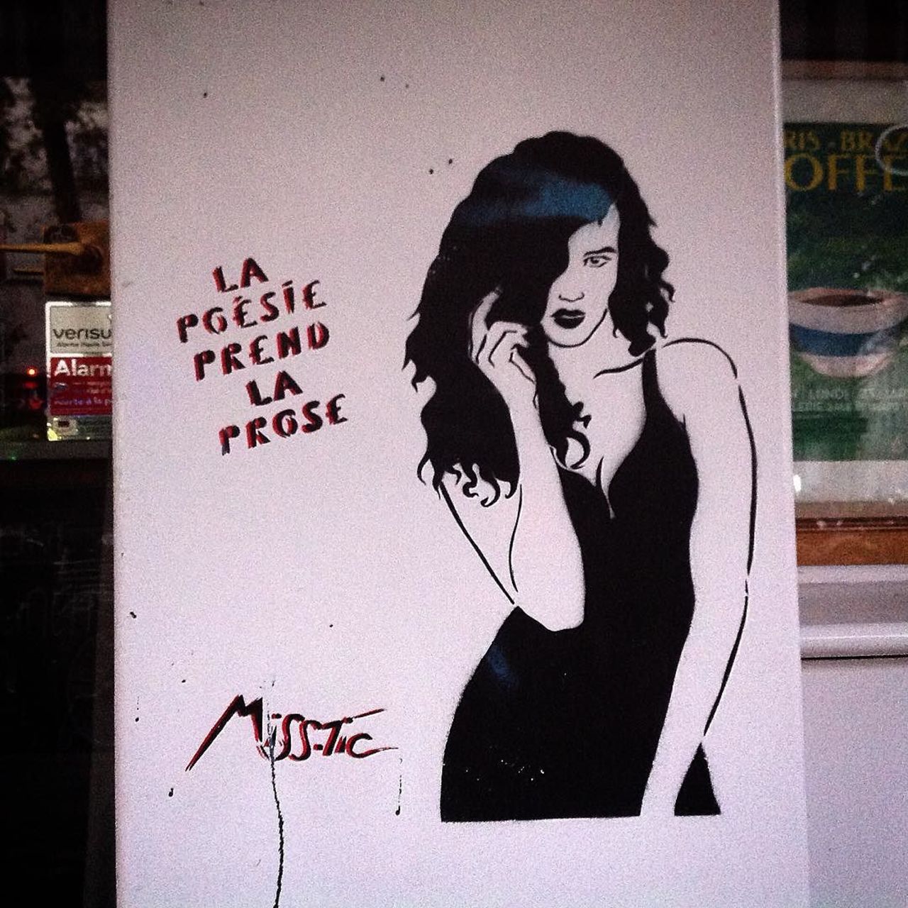 #Paris #graffiti photo by @stefetlinda http://ift.tt/1GyIpYu #StreetArt https://t.co/wS0QaxckzQ