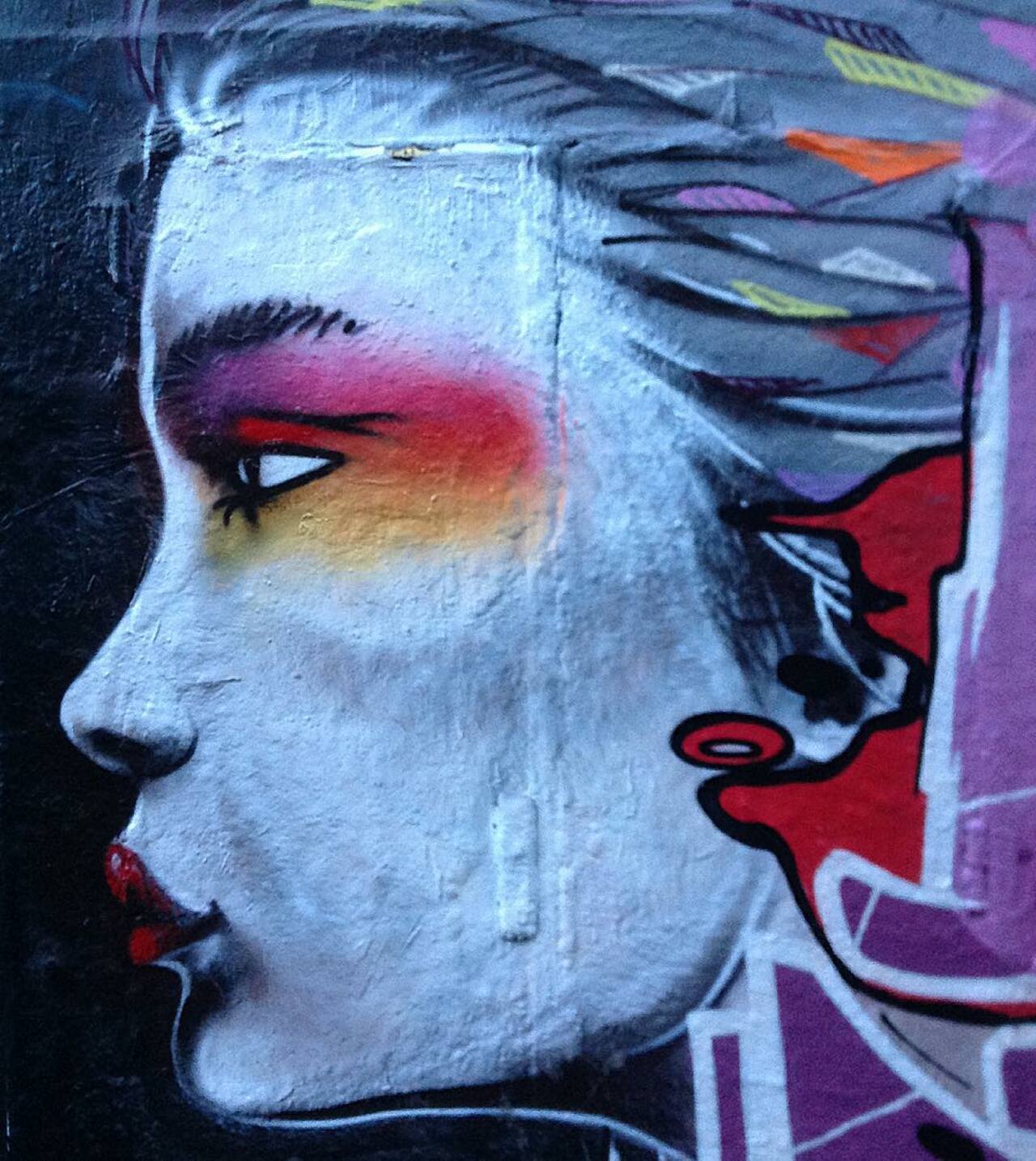 #Paris #graffiti photo by @stefetlinda http://ift.tt/1Lu4uGu #StreetArt https://t.co/3Z6ipyq35j