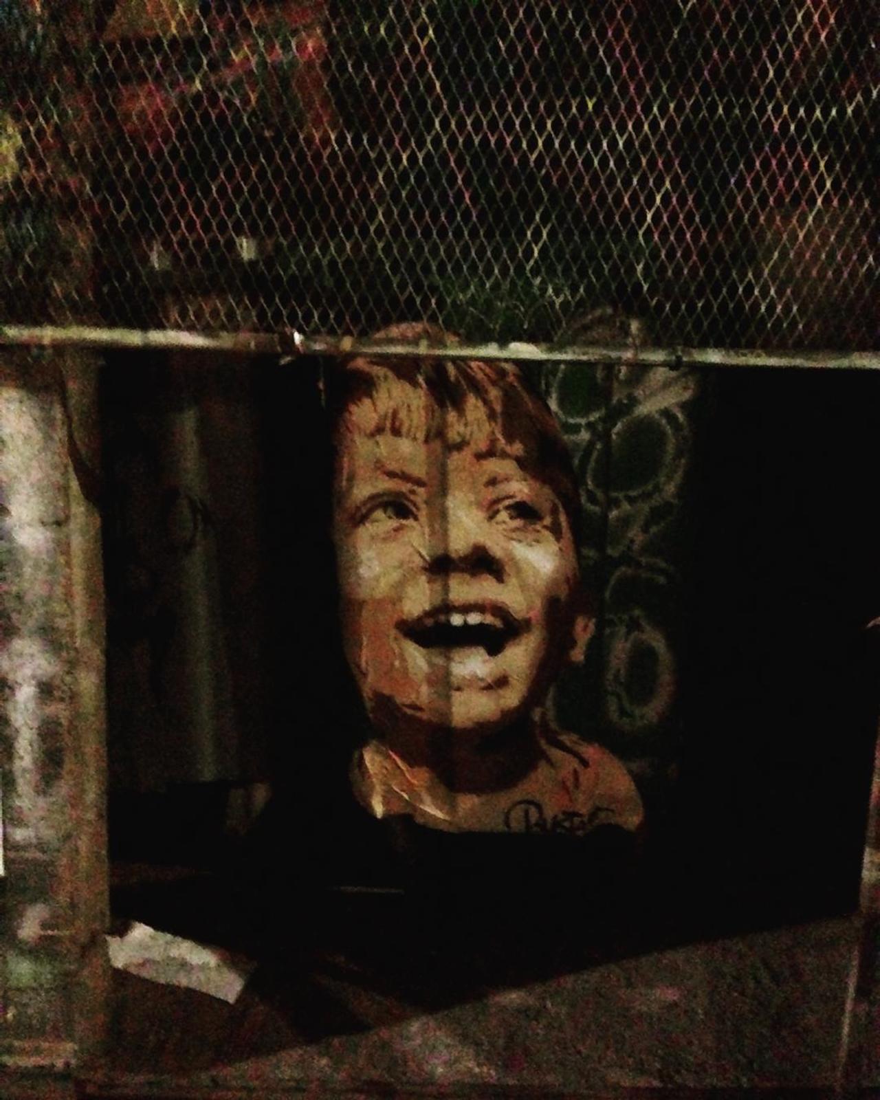 #Paris #graffiti photo by @streetrorart http://ift.tt/1OYURCc #StreetArt https://t.co/JI2cOrjsyK
