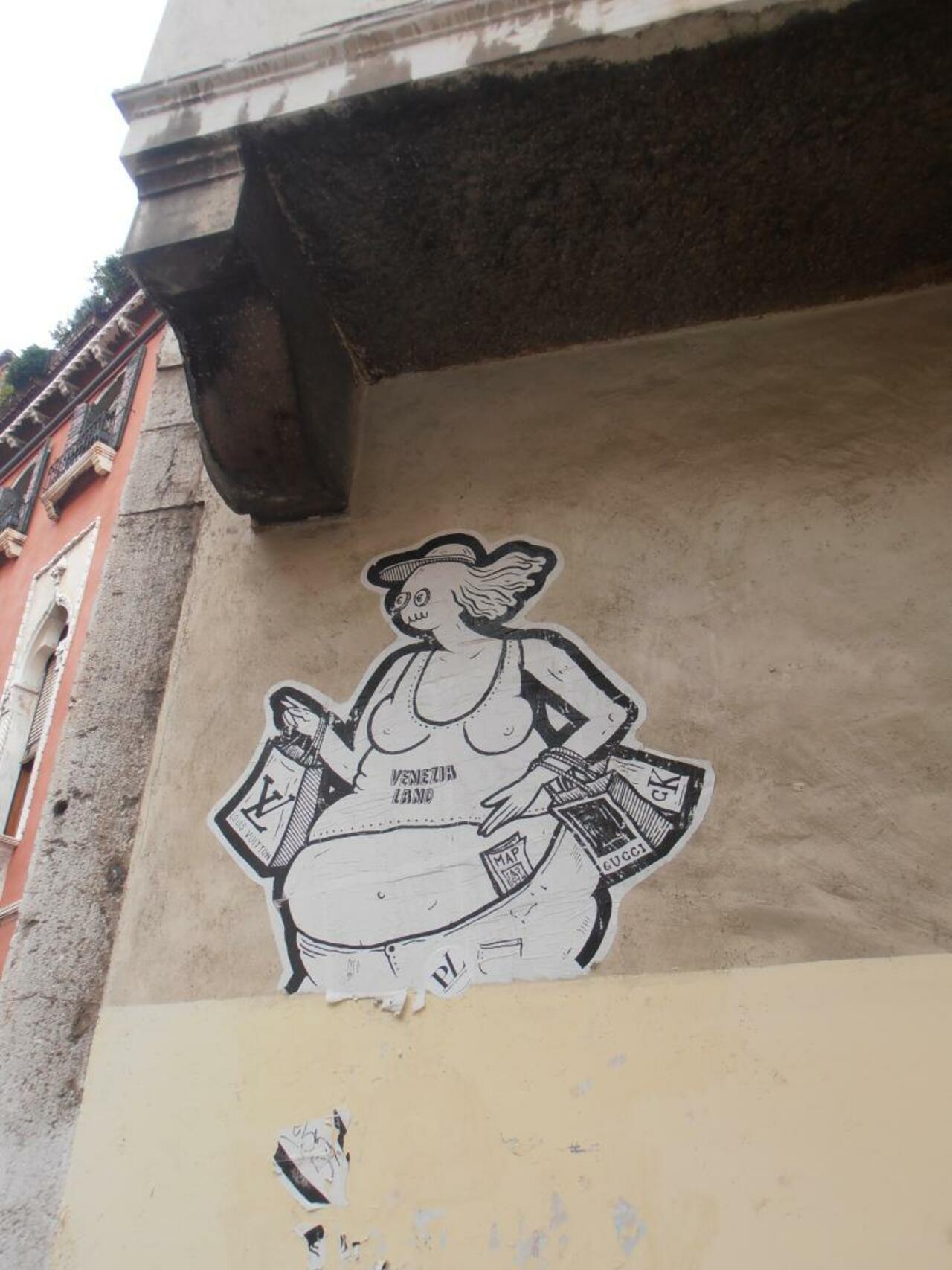 RT @AliciaDCrumpton: #graffiti #streetart #veniceitaly https://t.co/RbRxYrWZuK