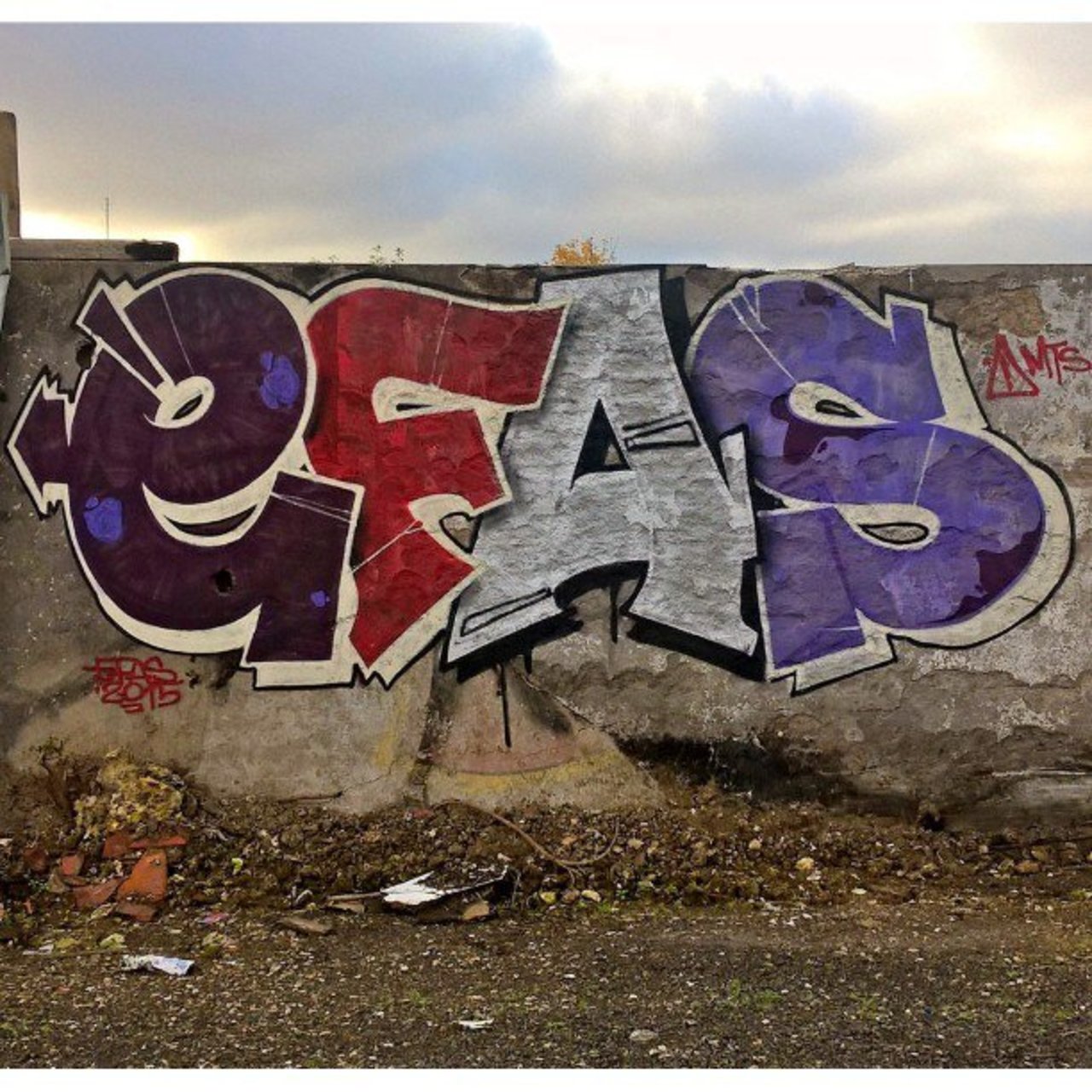 EFAS
#streetart #graffiti #graff #art #fatcap #bombing #sprayart #spraycanart #wallart #handstyle #lettering #urban… https://t.co/8UDxi4otB8