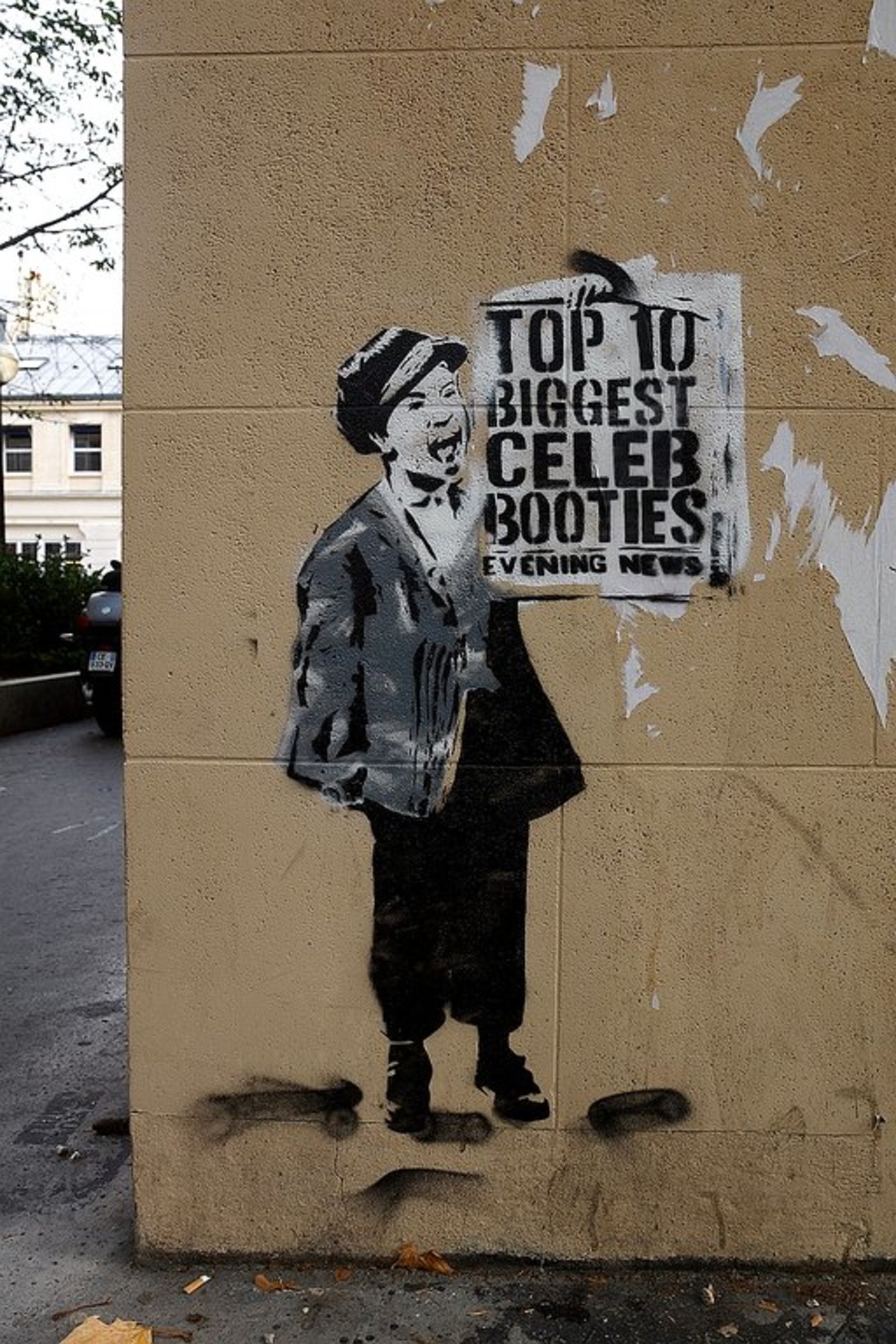 RT @urbacolors: Street Art by anonymous in #Paris http://www.urbacolors.com #art #mural #graffiti #streetart https://t.co/lkjxyGLm82