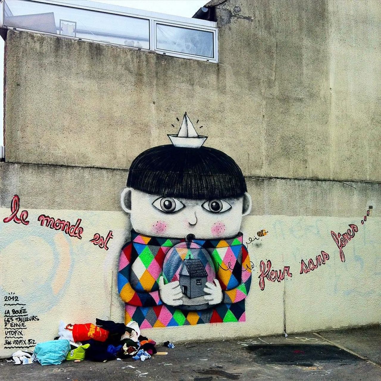 #Paris #graffiti photo by @jeanlucr http://ift.tt/1WcgSO9 #StreetArt https://t.co/nHcgzf5xcH