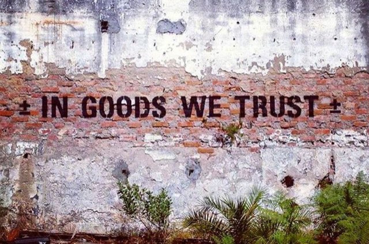 RT:GoogleStreetArt In goods we trust 

Street Art by Maismenos 
#art #mural #graffiti #streetart https://t.co/sI0JsGEj7W