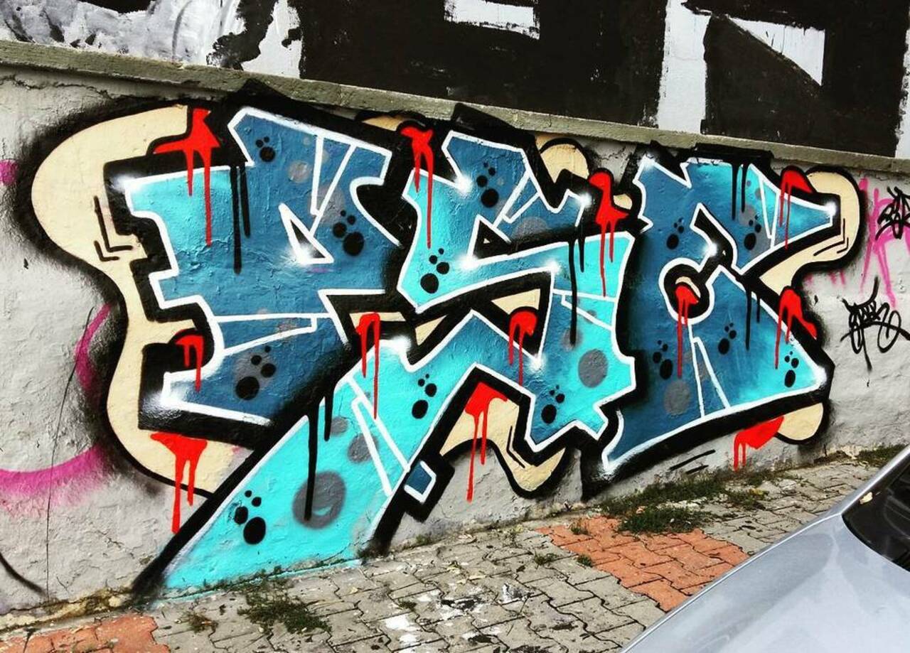 By @psecrew ? @dsb_graff #dsb_graff @rsa_graffiti #ingf@streetawesome #streetart #urbanart #graffitiart #graffiti #… https://t.co/uFQg7cGJf9