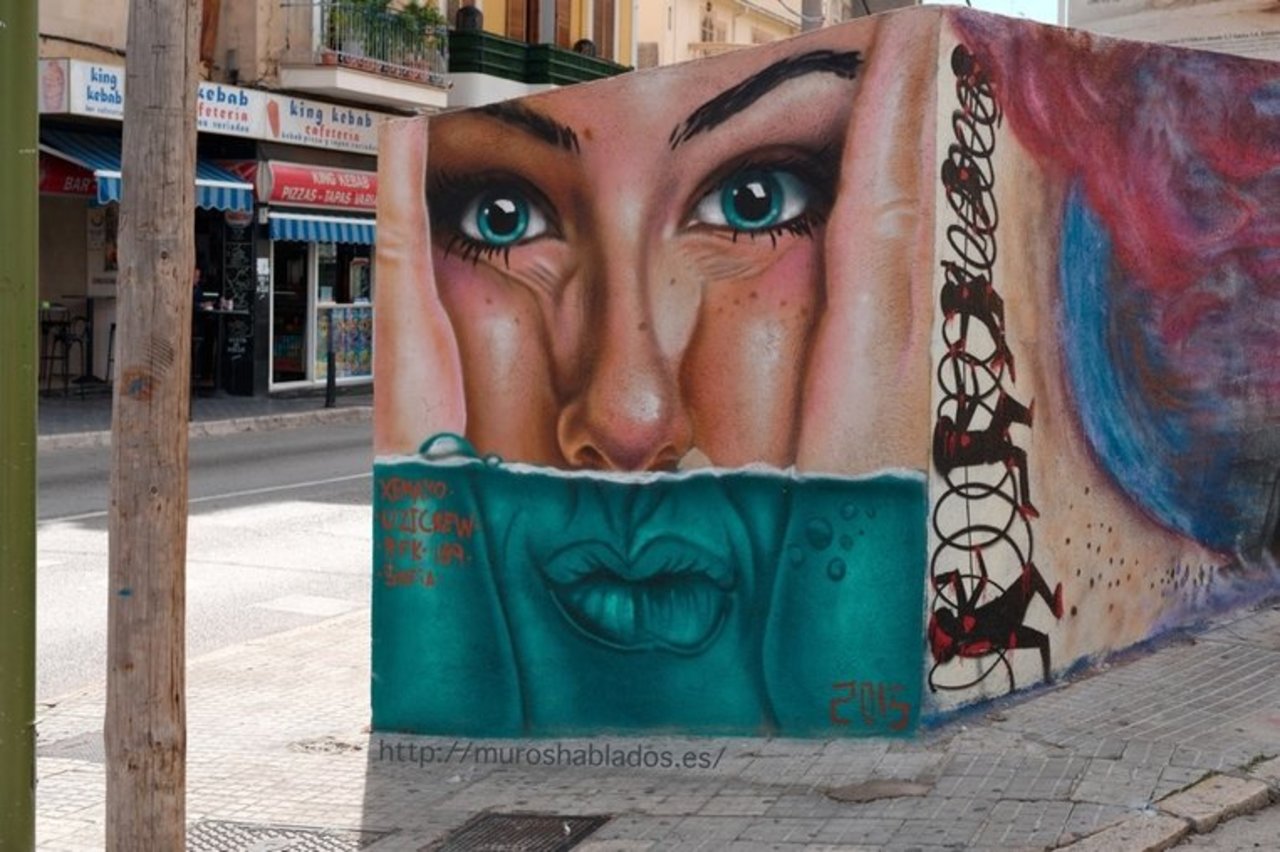 RT @muroshablados: Viéndola venir http://ift.tt/1Mero1M #streetart #graffiti #muroshablados https://t.co/80HTUXBrjR