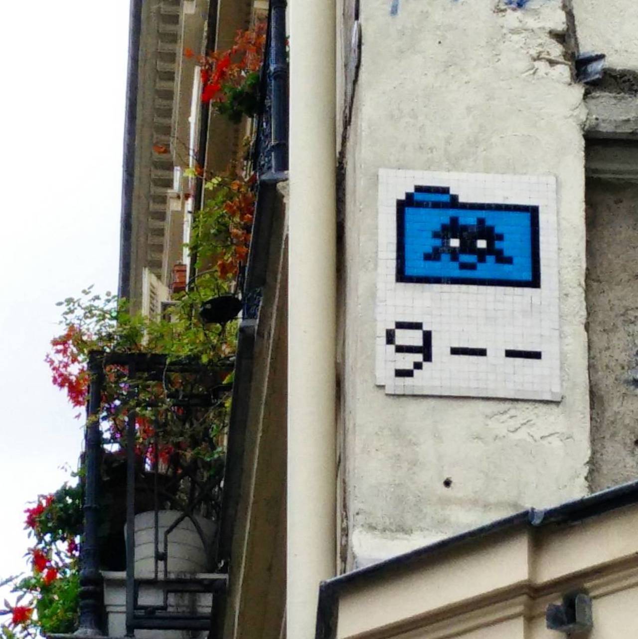 #Paris #graffiti photo by @ceky_art http://ift.tt/1LXMuFT #StreetArt https://t.co/RGTsBySOGN
