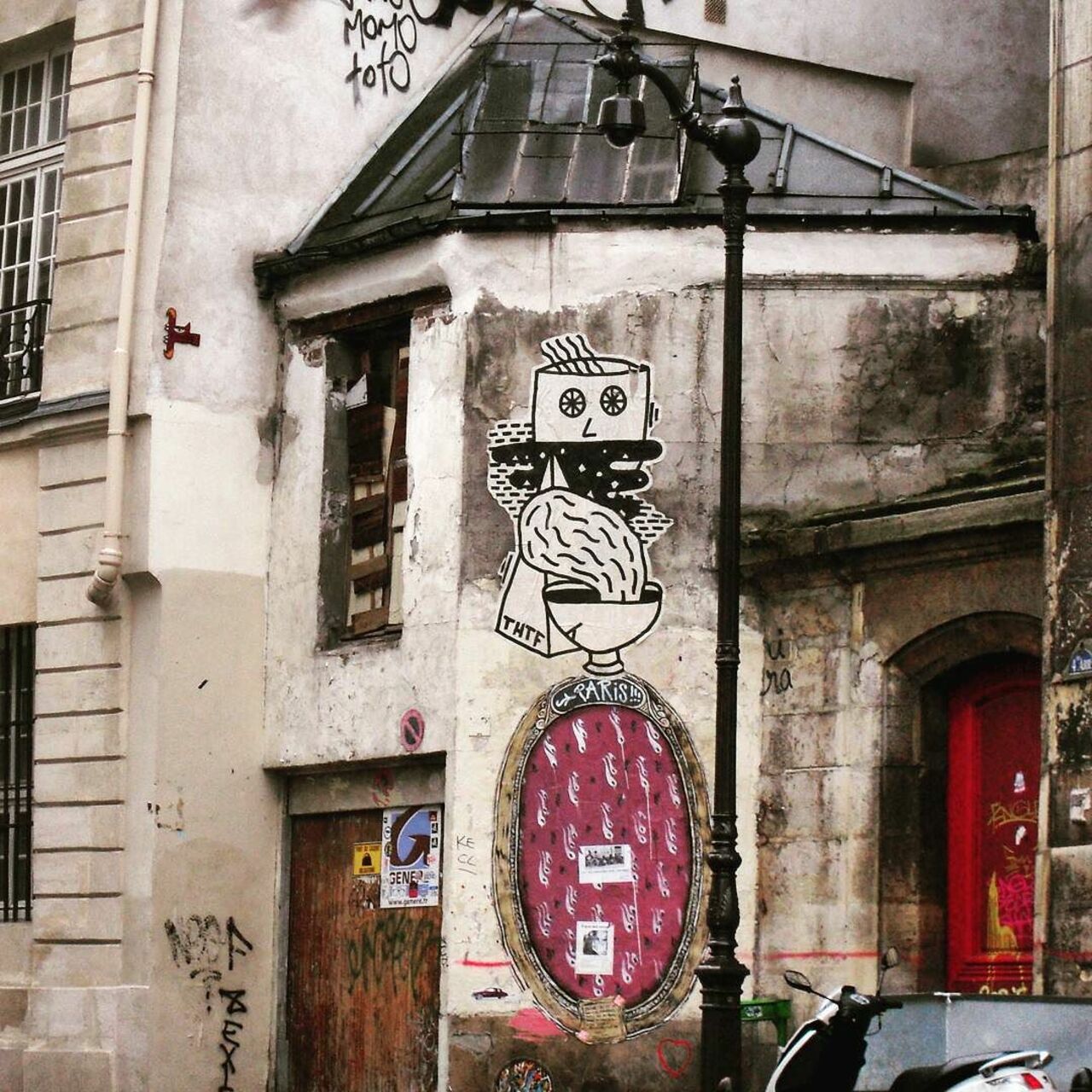 #Paris #graffiti photo by @ggayegg http://ift.tt/1H58hpE #StreetArt https://t.co/yvi68rjjow