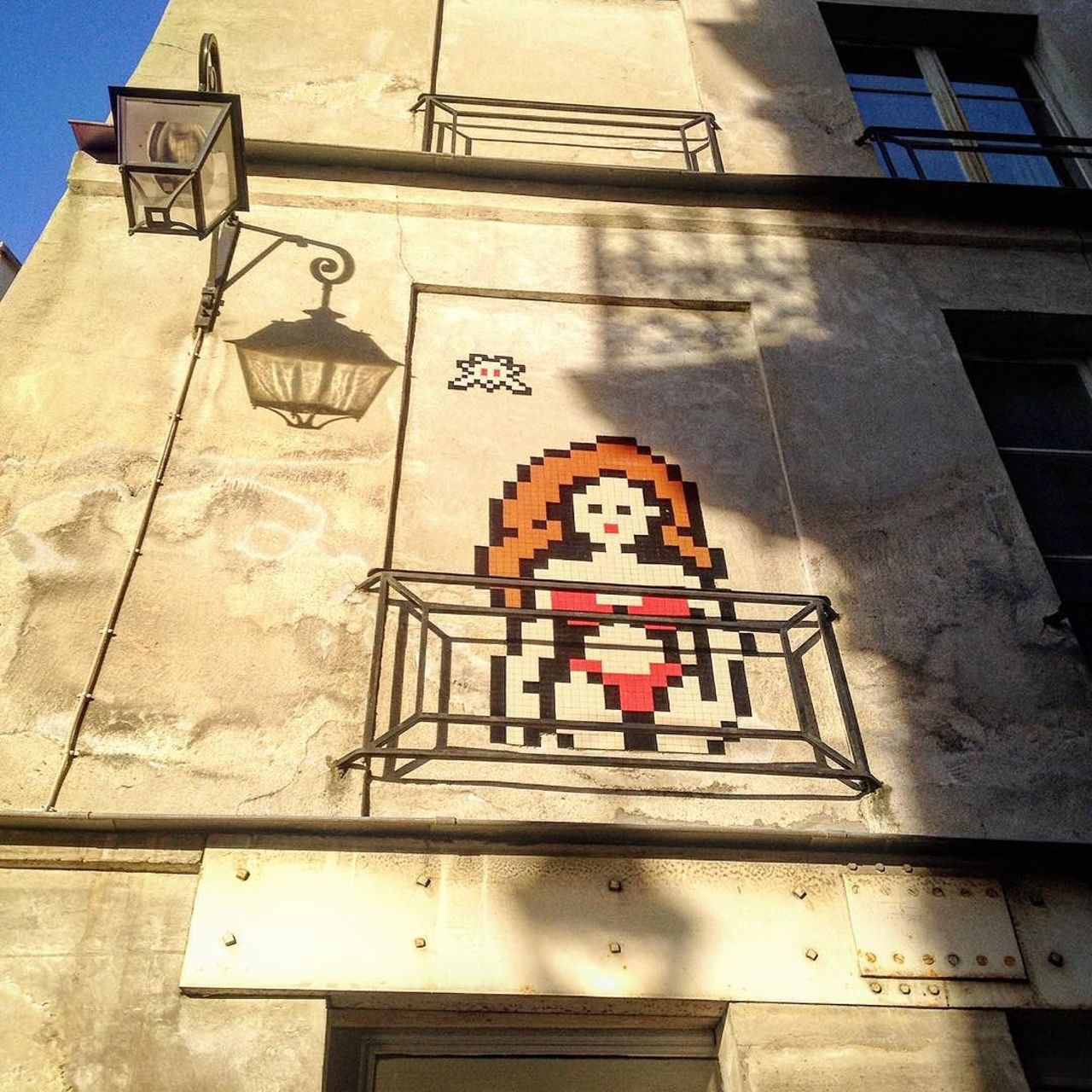 #Paris #graffiti photo by @genaropiano http://ift.tt/1O3Dstr #StreetArt https://t.co/QIExW4KCFV