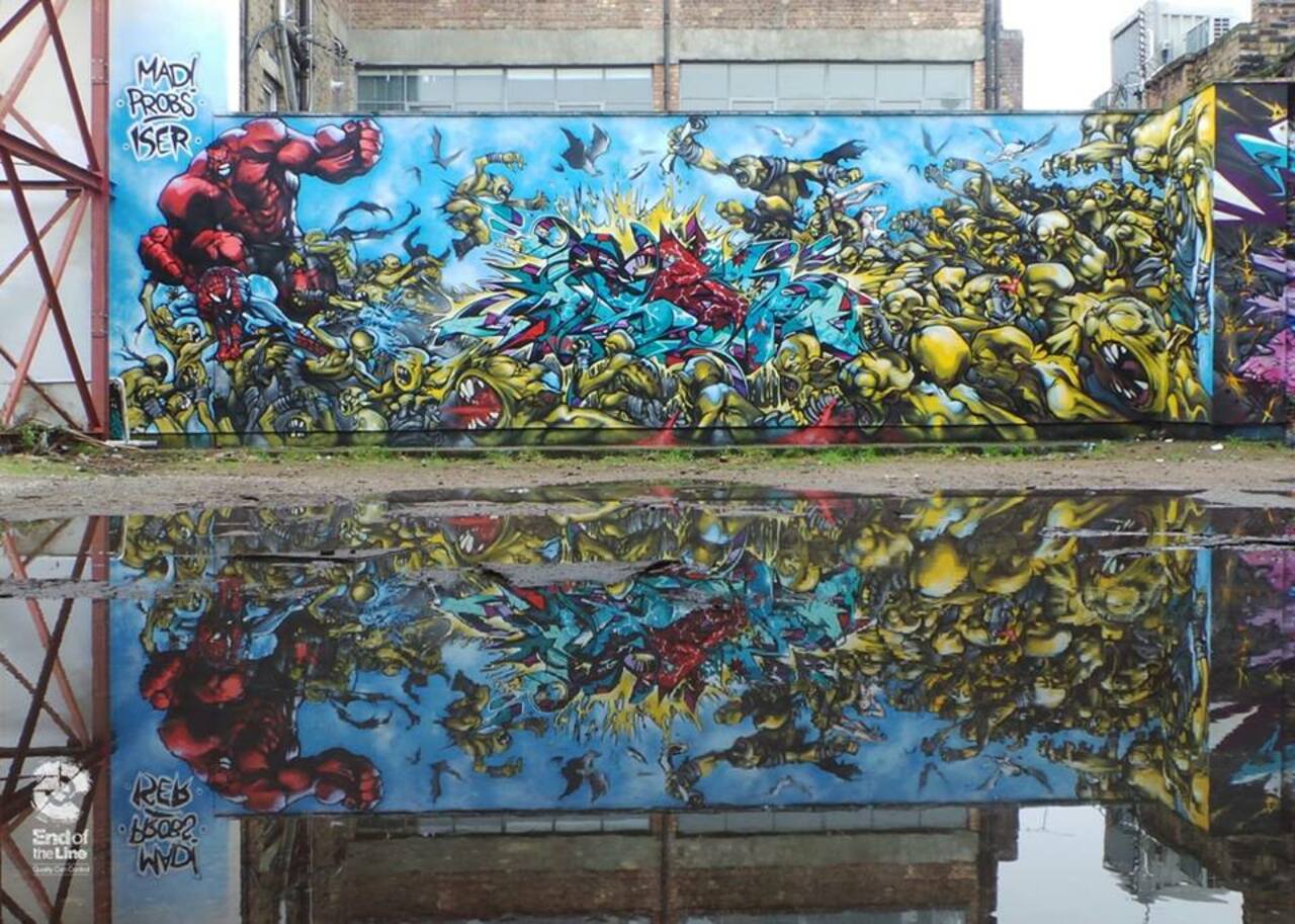 RT @Brindille_: #Streetart #urbanart #graffiti #mural "The Attack of the Moloids", 2013 by #artists Probs and Izer.... #reflection https://t.co/C2jKuXSGSw