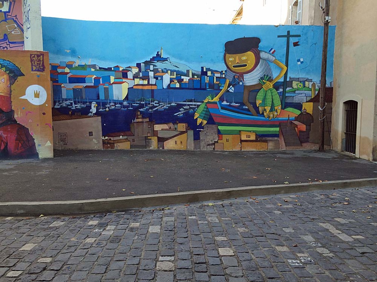 New blog post #Marseille #streetart #graffiti #art South of #France http://allotment2kitchen.blogspot.co.uk/2015/10/marseille-street-graffiti-art.html https://t.co/4MyZSzuFeH