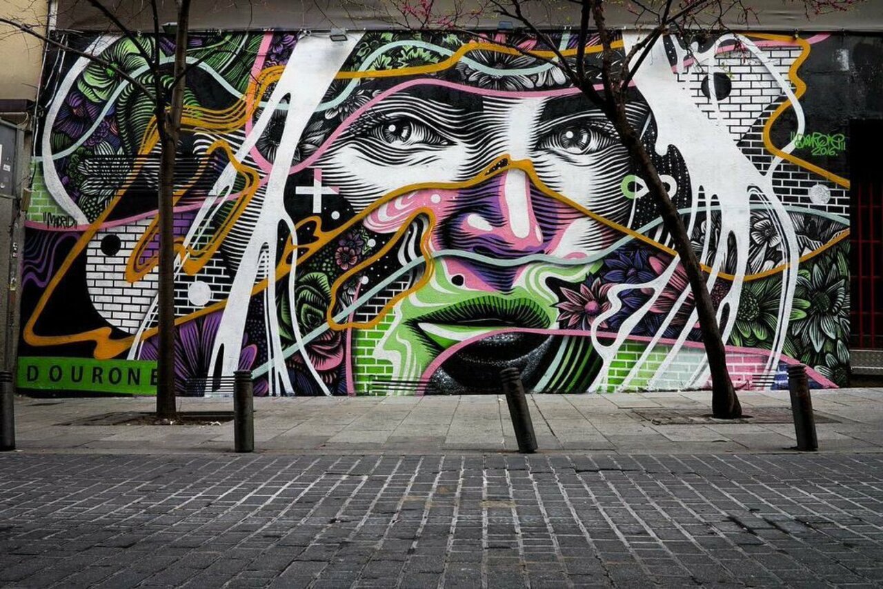 By Dourone #art #mural #graffiti #streetart https://t.co/1e0H42m5OS
