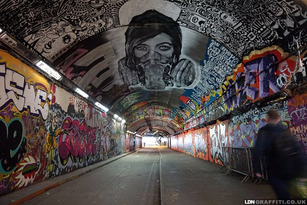 Leake Street Tunnel #London #Graffiti #StreetArt https://t.co/uz8I6Cf7Bo