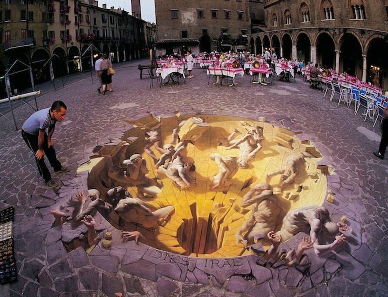 The artist who invented 3D #streetart Find out more: http://buff.ly/1v6SgwJ #urbanart https://t.co/M0LRz5pR3w