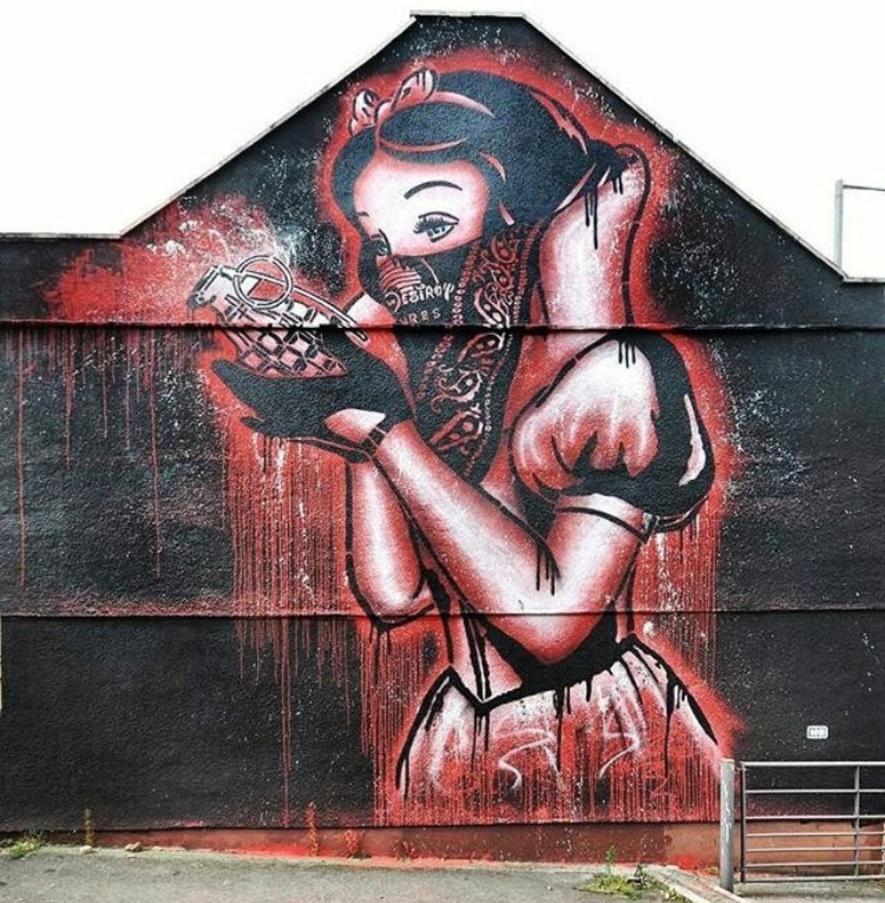 New Street Art by Goin goinart for Bristol Upfest Upfest #art #graffiti #mural #streetart https://t.co/5ATiqXkleh