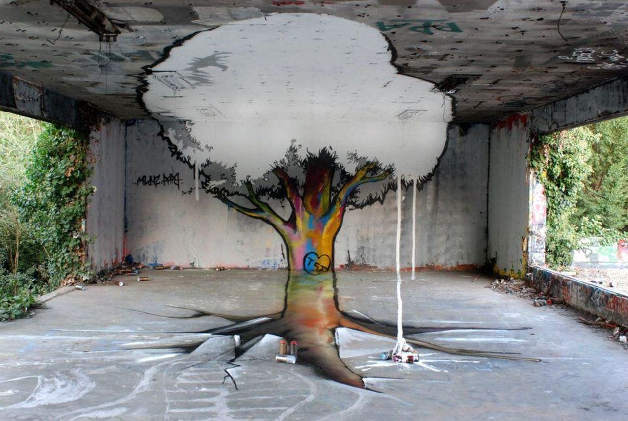 #StreetArtSaturday The #3D #Streetart in this same location features "Live Tree." https://t.co/sQR5rox7KG