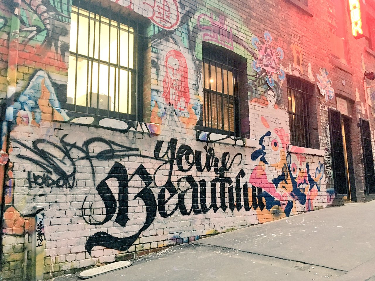 Inspiration in the heart of @Melbourne ... #duckboardplace #laneway #streetart https://t.co/WUnDUyAOBY