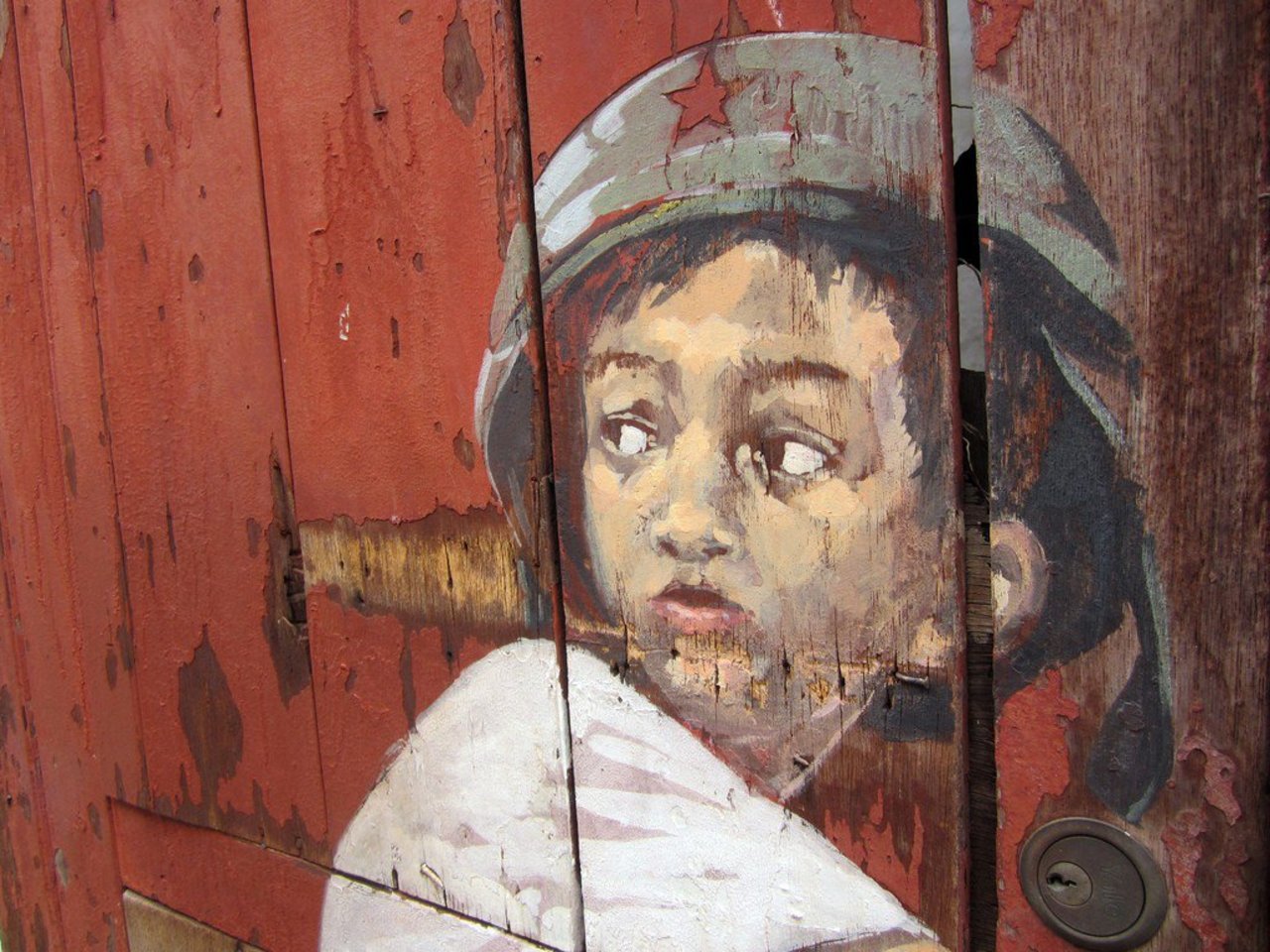 War Child    •    #streetart #graffiti #NoMoreWar #art . : https://t.co/GkY9gM7srG