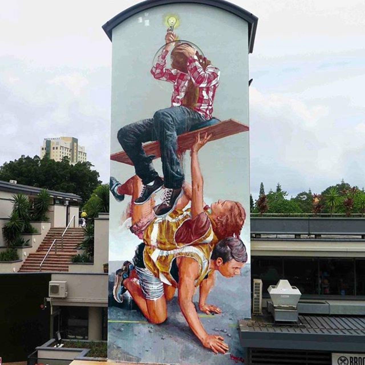 #Mural by Fintan Magee #GoldCoast #Queensland, #Australia #Streetart #urbanart #graffiti #art https://t.co/PHPBGmZkZk