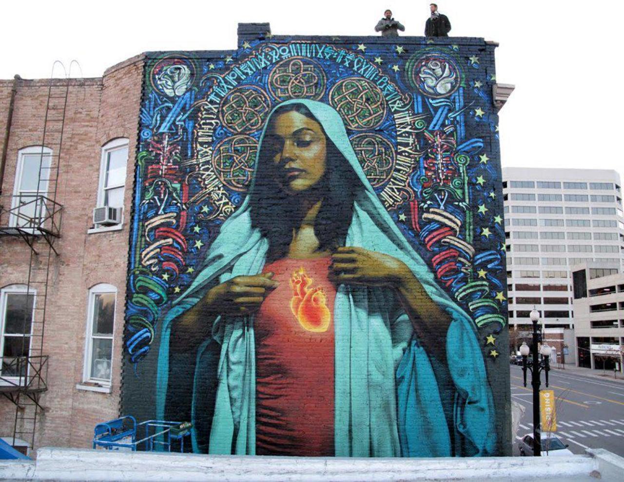 Amazing piece by El Mac & Retna in Salt Lake City. Discover more: http://bit.ly/1sGpf6z #beautiful #streetart https://t.co/yC31RbcoFN
