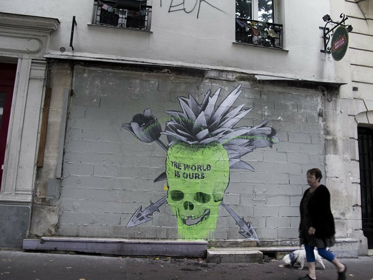 "The World Is Ours" & "Decay Of A Nation" by Ludo in Paris, France #streetart https://streetartnews.net/2016/08/the-world-is-ours-decay-of-a-nation-by-ludo-in-paris-france.html https://t.co/XWSXxjTK5G