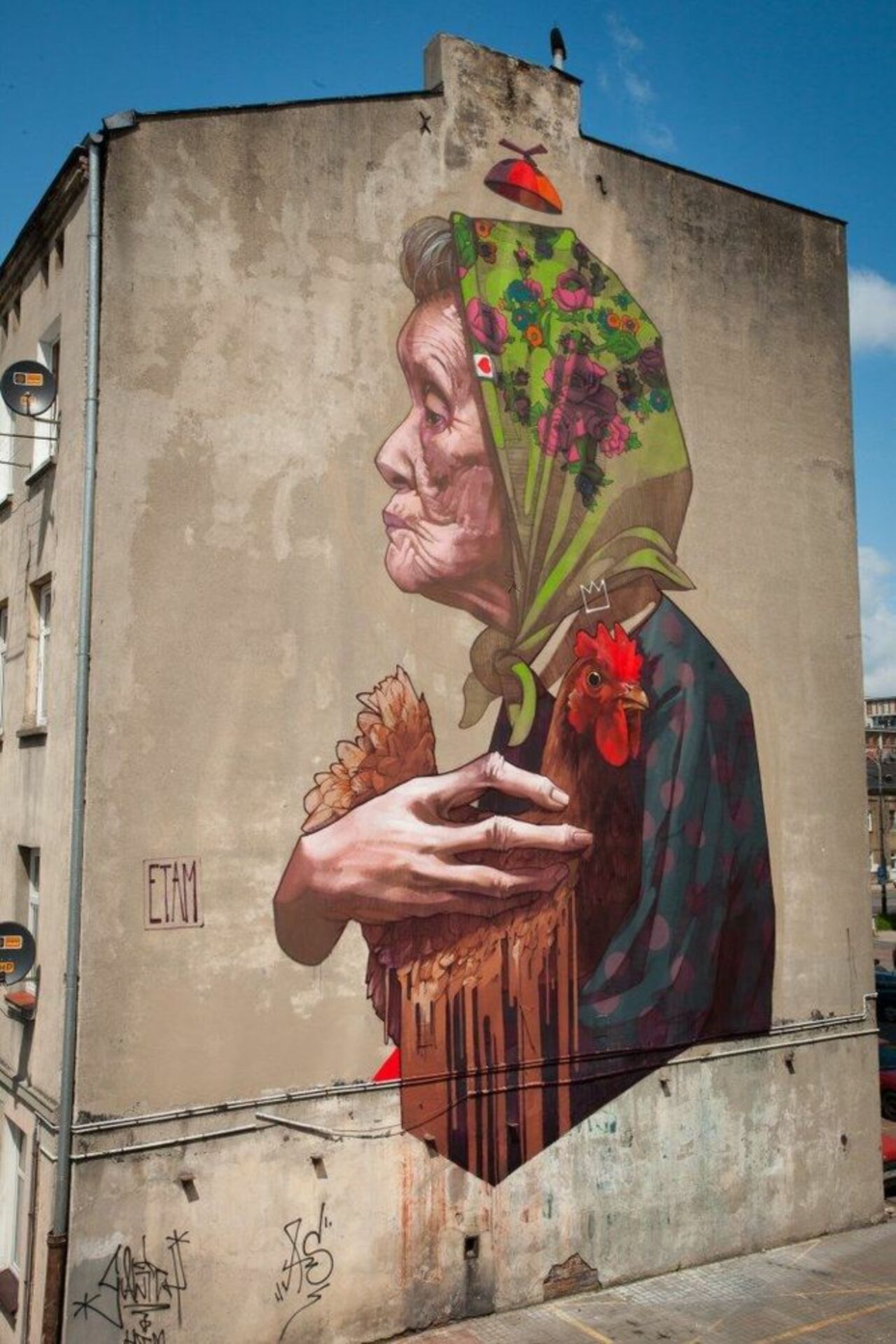 Beautiful street art by Etam Cru. Find more: http://bit.ly/1zg80An #graffiti #streetart https://t.co/3EinGChIE6