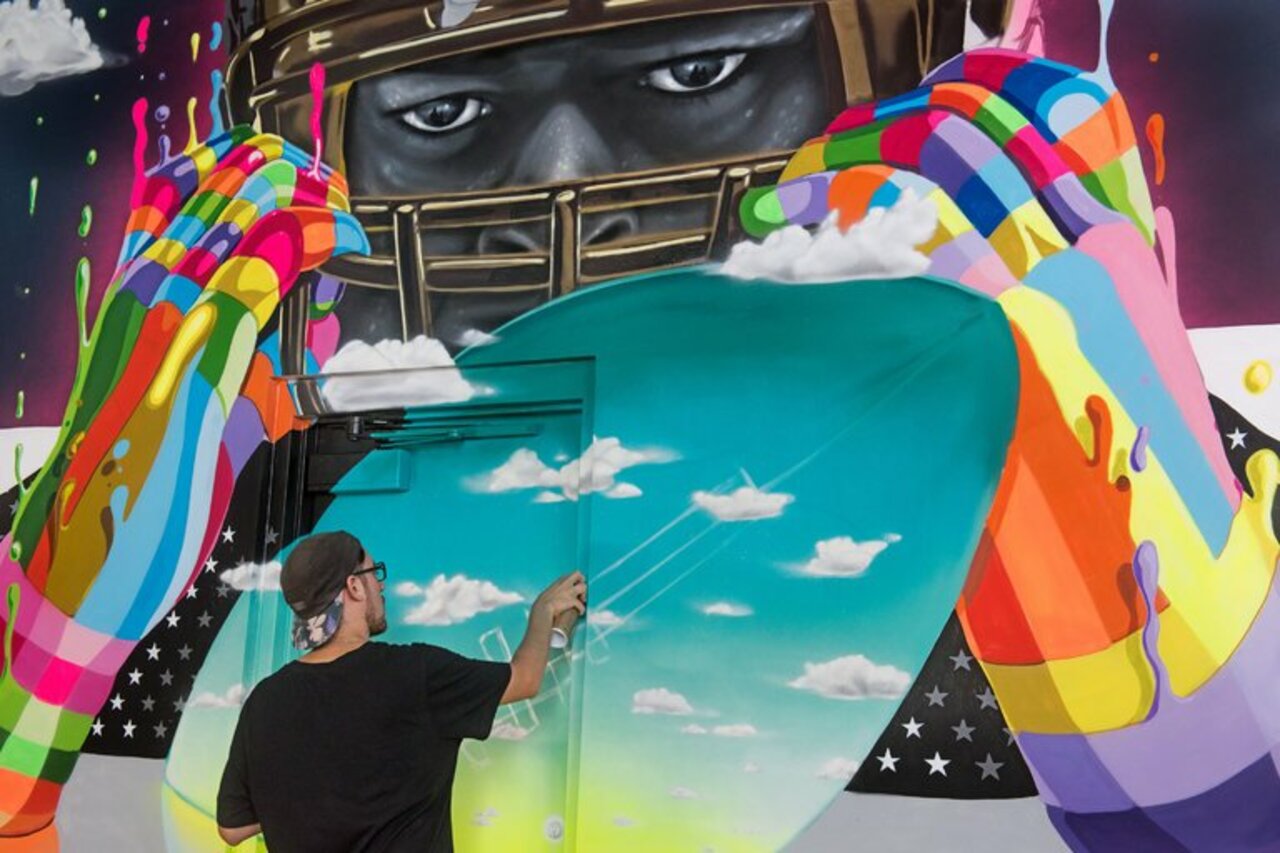 .@MiamiDolphins Unveil 12 #StreetArt Murals at @HardRockStadium in #Miami http://dld.bz/eVShG #NFL #Florida https://t.co/S2BBOY2pLy