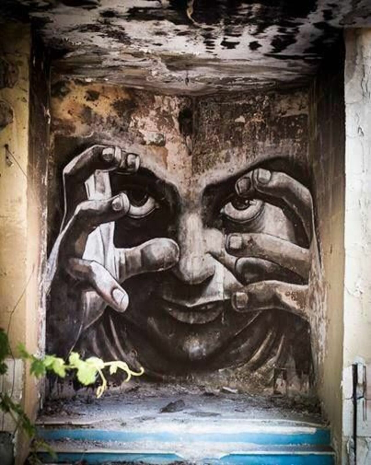 by WD Street Art in Greece#streetart #mural #graffiti #inktober https://t.co/N3z8TqxD9o