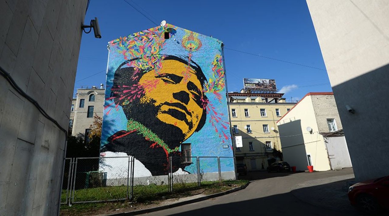 #StreetArt: Enormous graffiti murals becoming Moscow’s signature look (PHOTOS) http://on.rt.com/7u47 https://t.co/4LjE3nKeDR