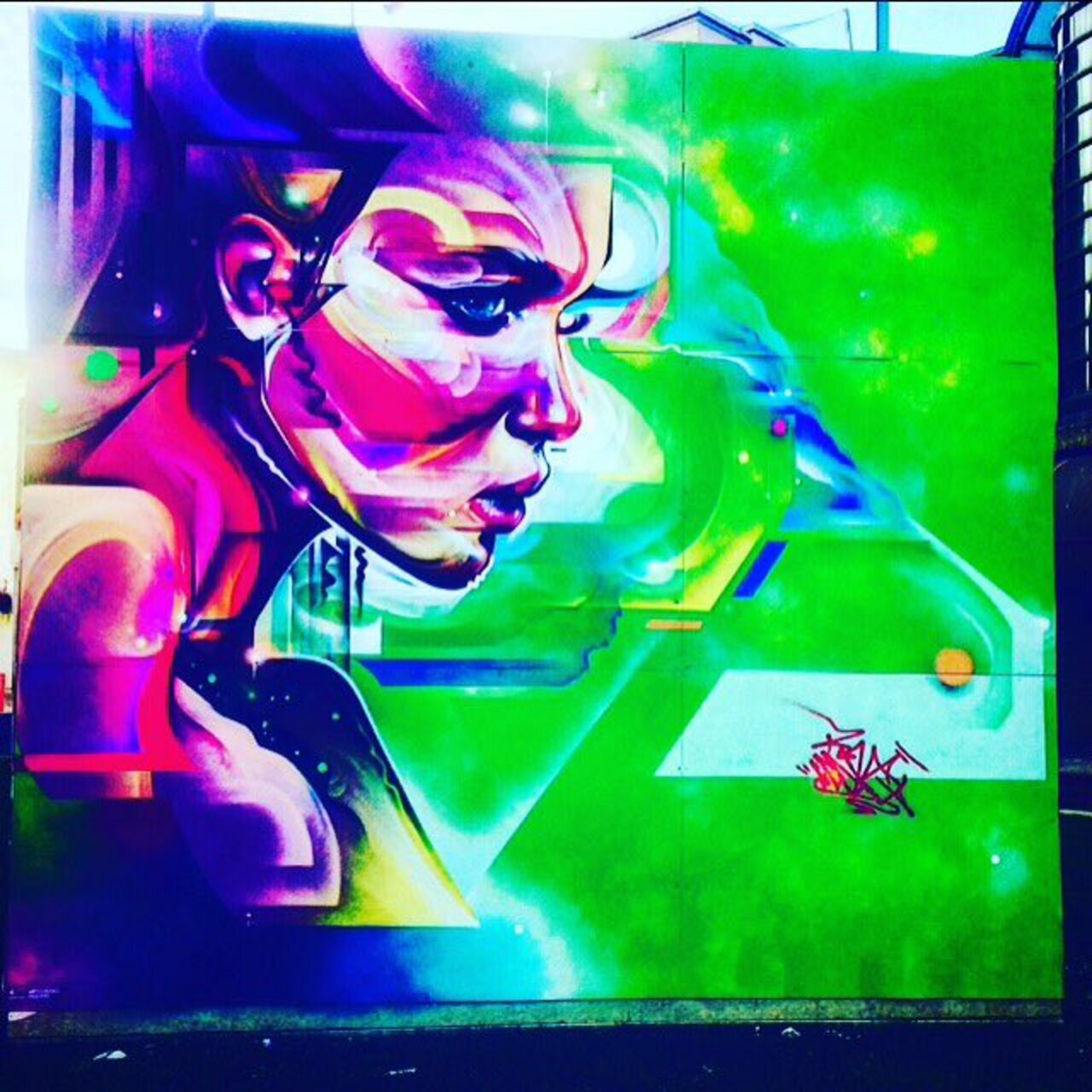 Check this out Great #streetart #streetphotography in #Gloucester #lgbt #lgbtq @rtglos @rtchelt https://t.co/fpyazjPU9E