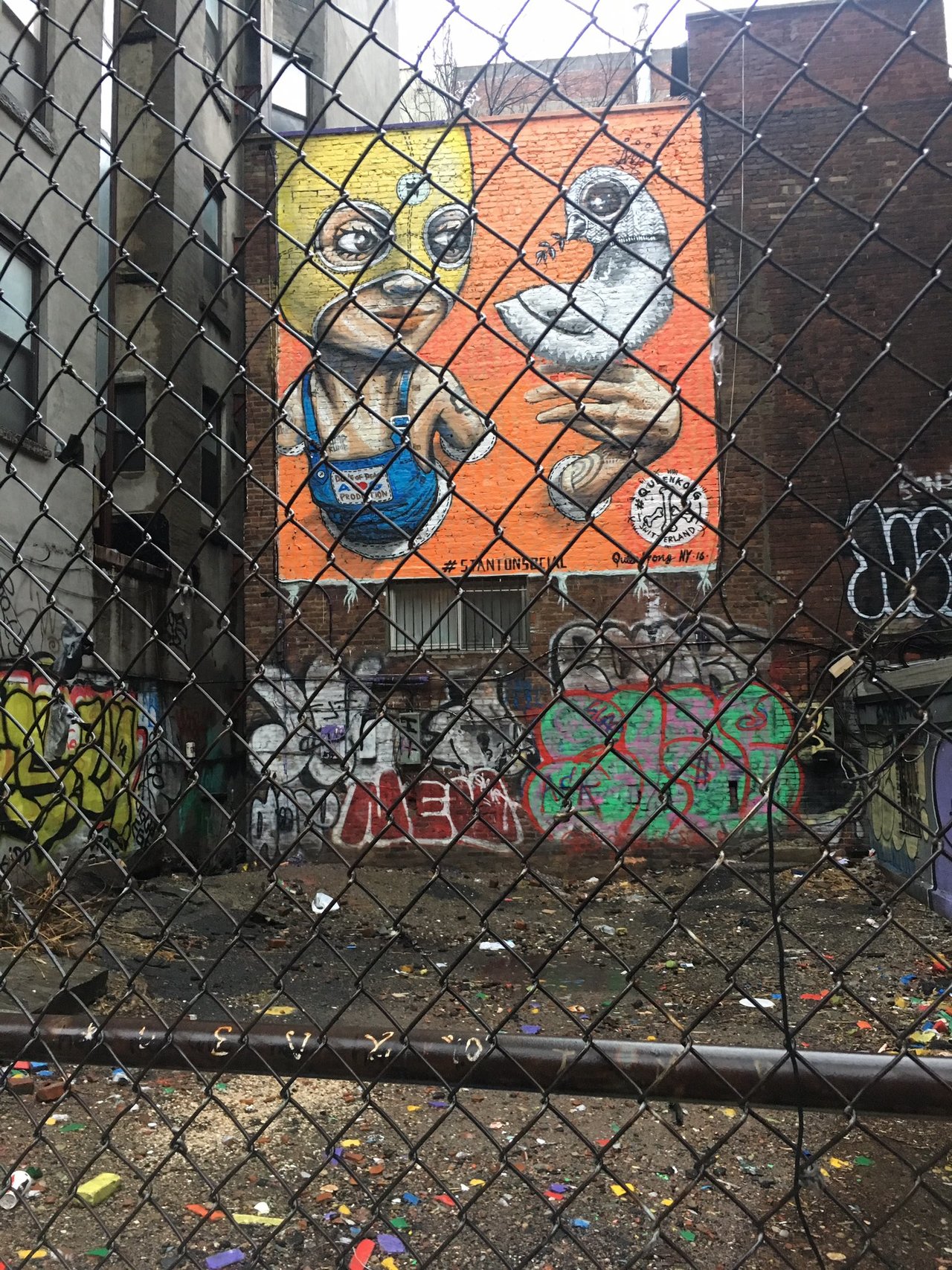 Things I see in New York City. #nyc #newyork #newyorkcity #mural #art #wallart #graffiti #Manhattan https://t.co/1BI7g3hiF8